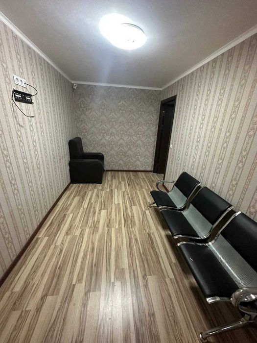 Сдается в аренду нежилое 1 линия 80 кв Буюк Ипак Йули