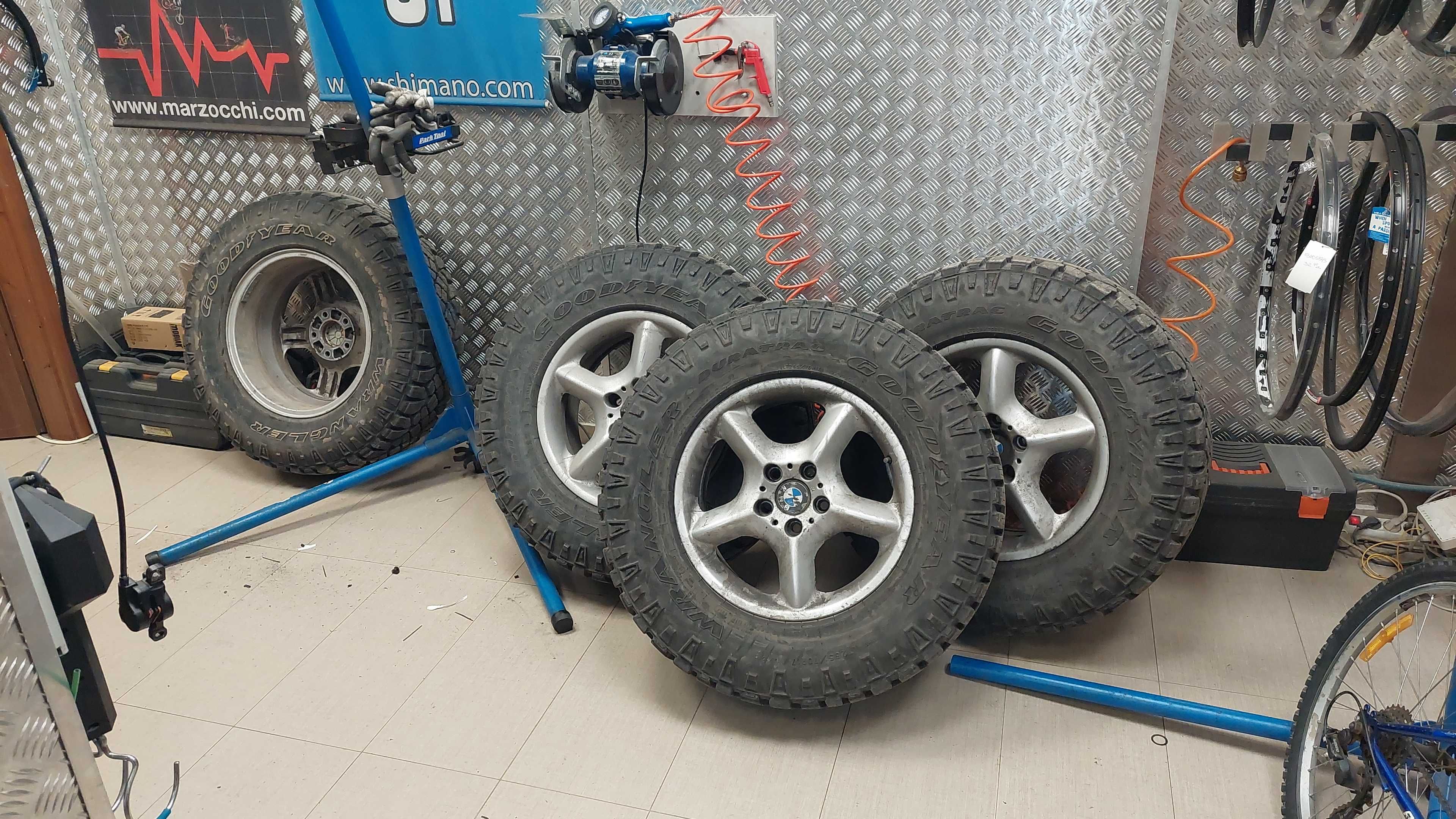 Гуми с джанти Goodyear Wrangler Duratrac 17