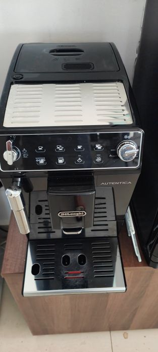 Aparat cafea boabe Delonghi Autentica