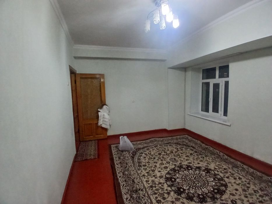 Экобозорда 2 хонали уй сотилади  Продаётся 2 х ком. Кв на Экобозоре