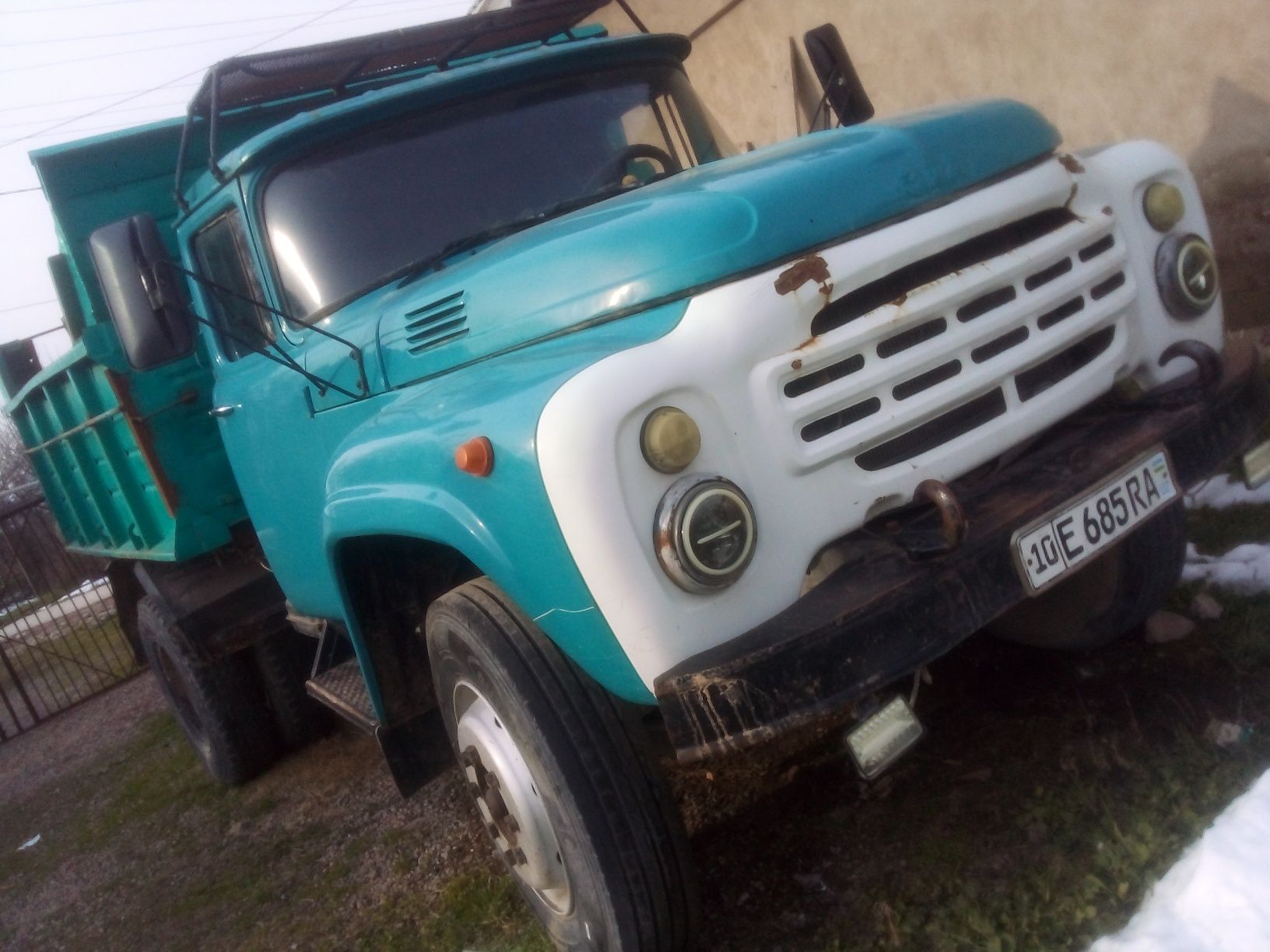 Zil 130 ural mator