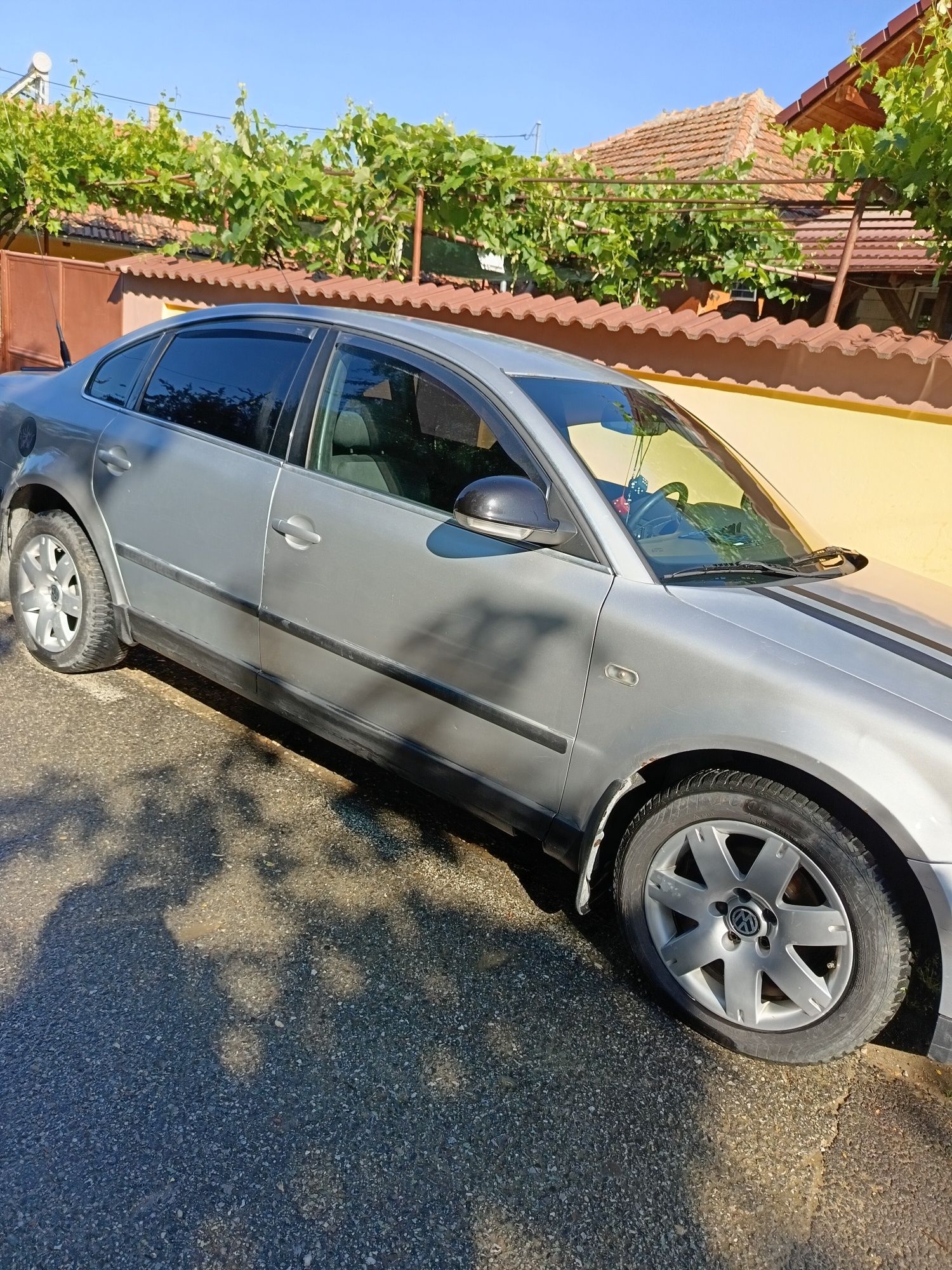Vând Passat B 5.5