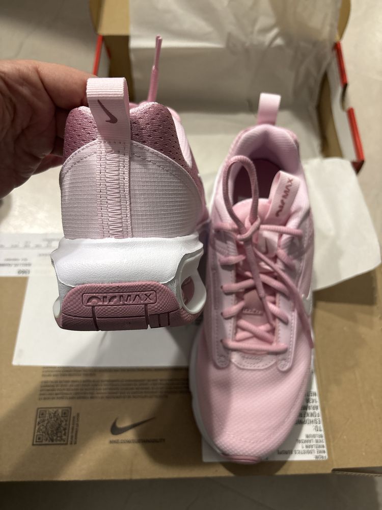 Дамски маратонки nike 39-40 номер