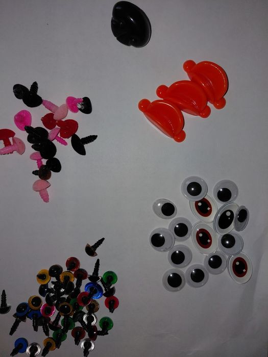 Глазки,носики,клювы  и многое другое для рукоделия.