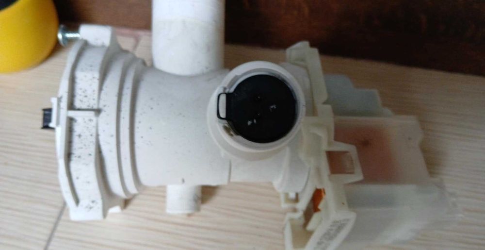 pompa apa mașină de spălat indesit ,arctic