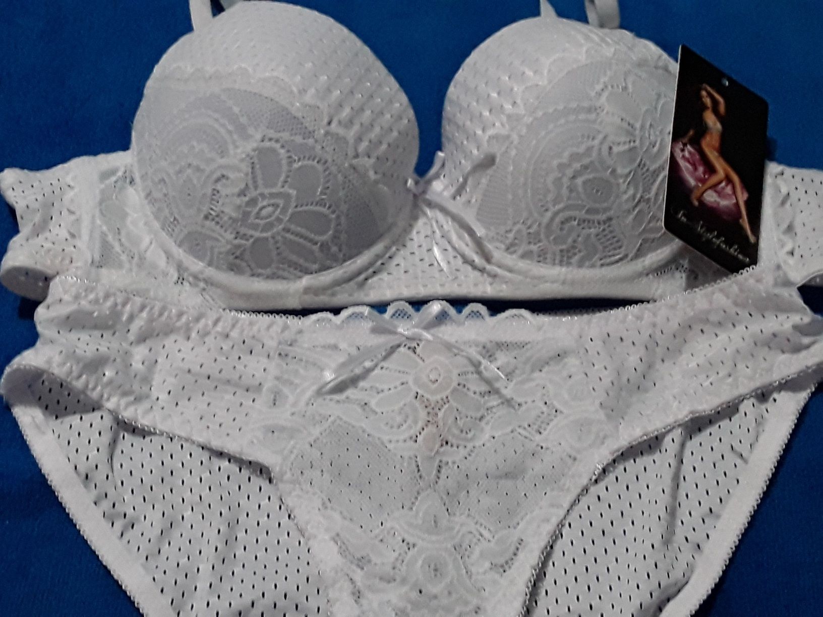 Vand Set  Lenjerie Nou
