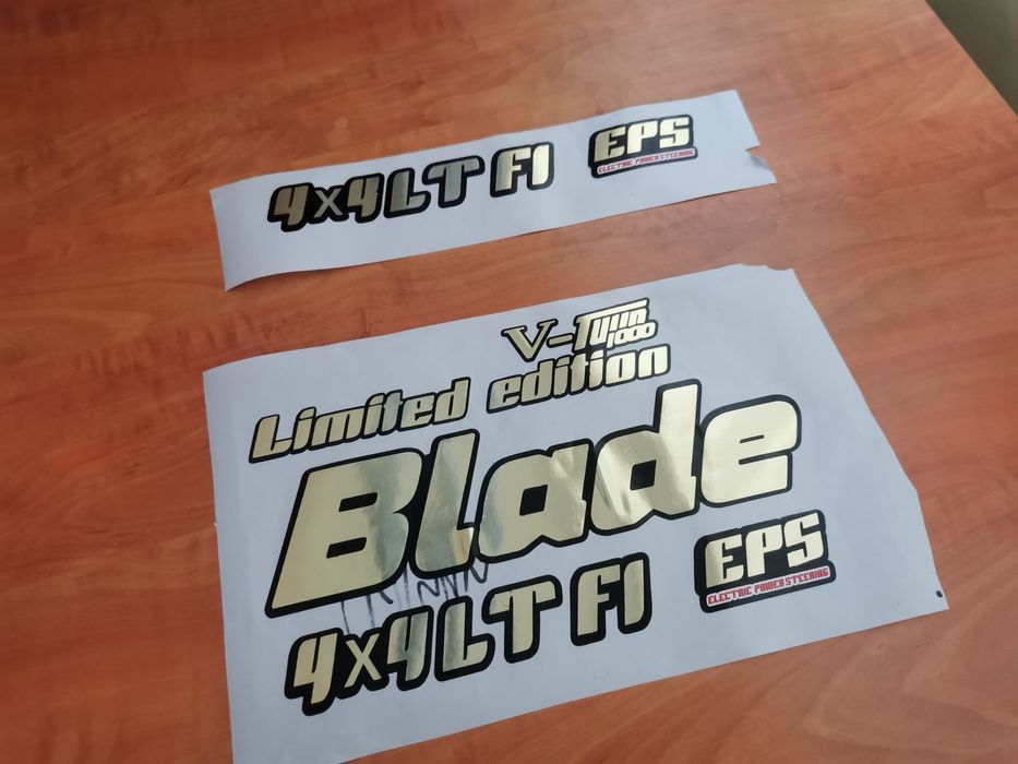 Stickere personalizate - Autocolant Vinyl personalizat