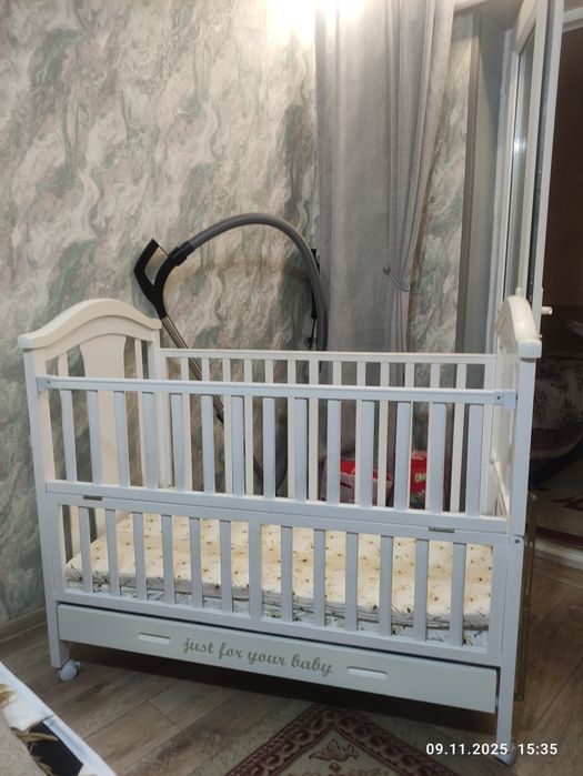 Детская кроватка