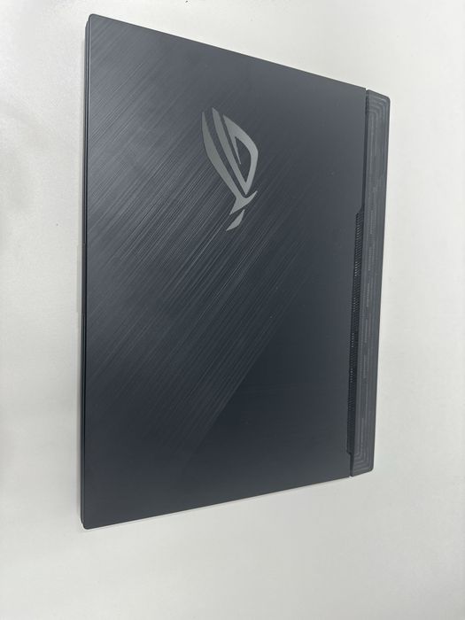 Продаю ноутбук игровой ASUS ROG Strix G531GT