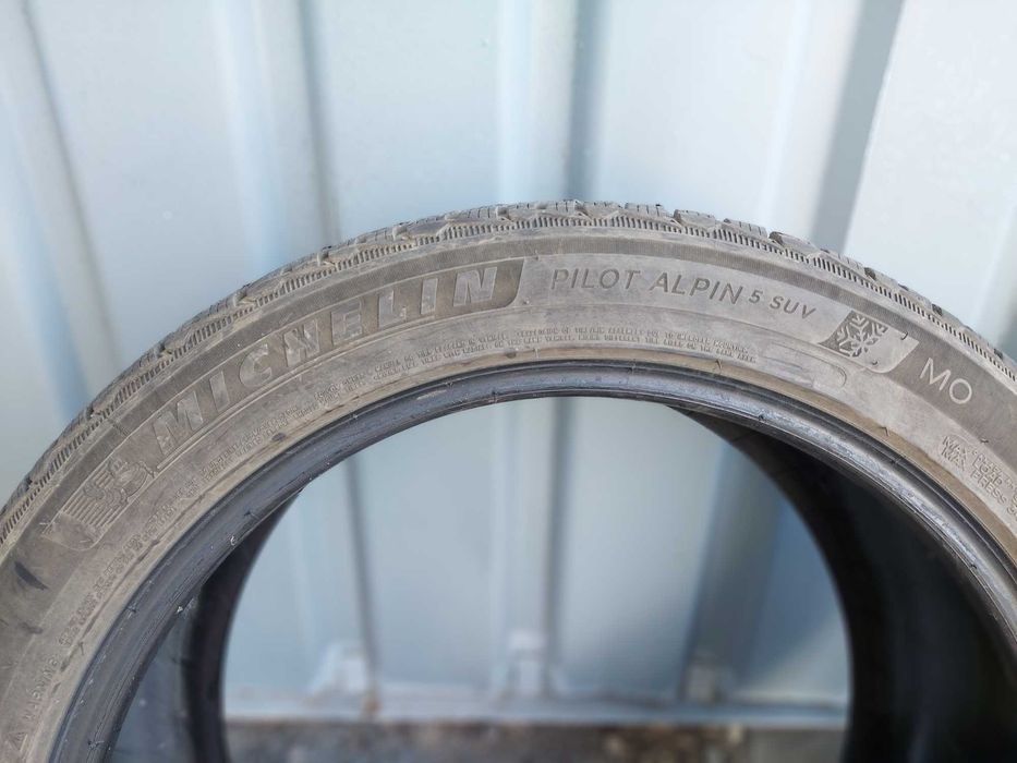 4 бр. Зимни гуми Mishelin 255/45 R20 dot 2520