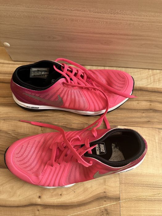 Оригинални обувки