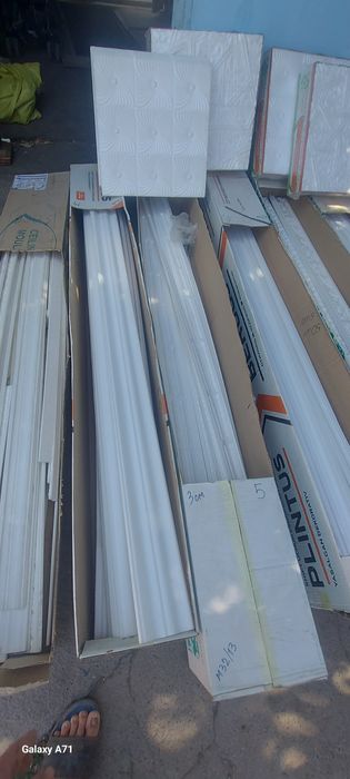 Плинтус потолочный 500 метр есть новые остатки