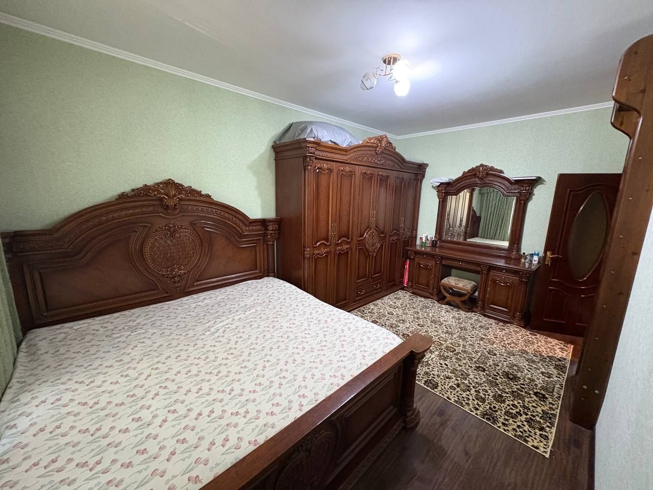 Продается квартира 3/2/5 63 кв. Чиланзар, ц квартал