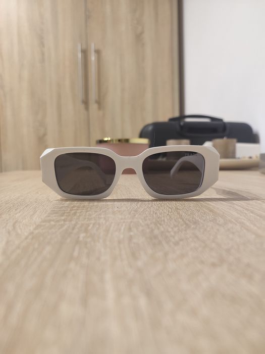 Ochelari Prada albi