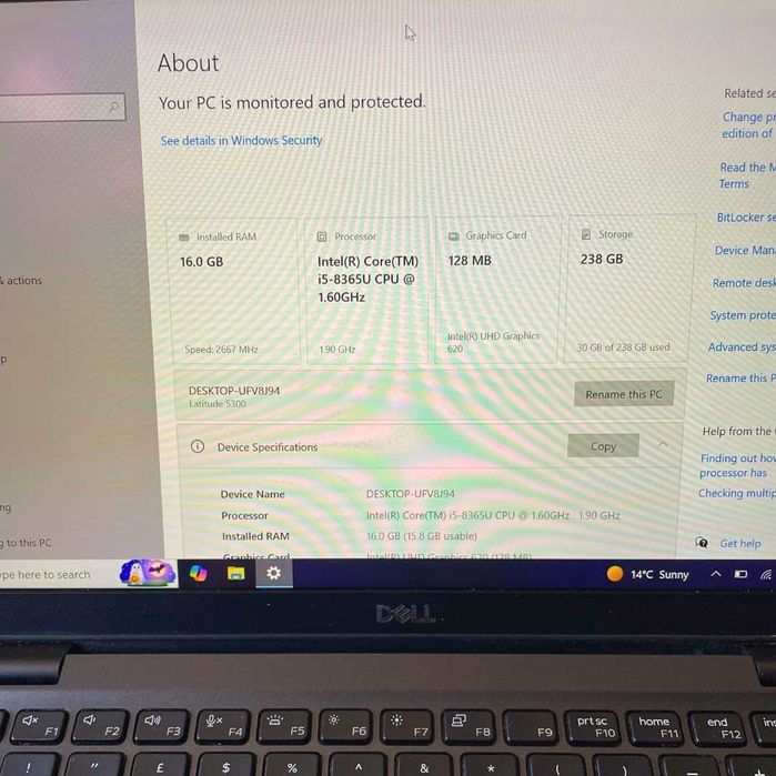 Dell 5300 - 13.3”IPS Touchscreen, 16GB RAM, i5-8265u, 512GB NVMe SSD