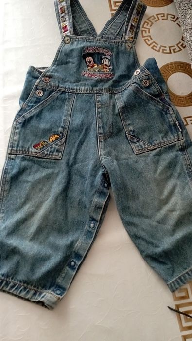 Джинсовый комбинезон с рубашкой