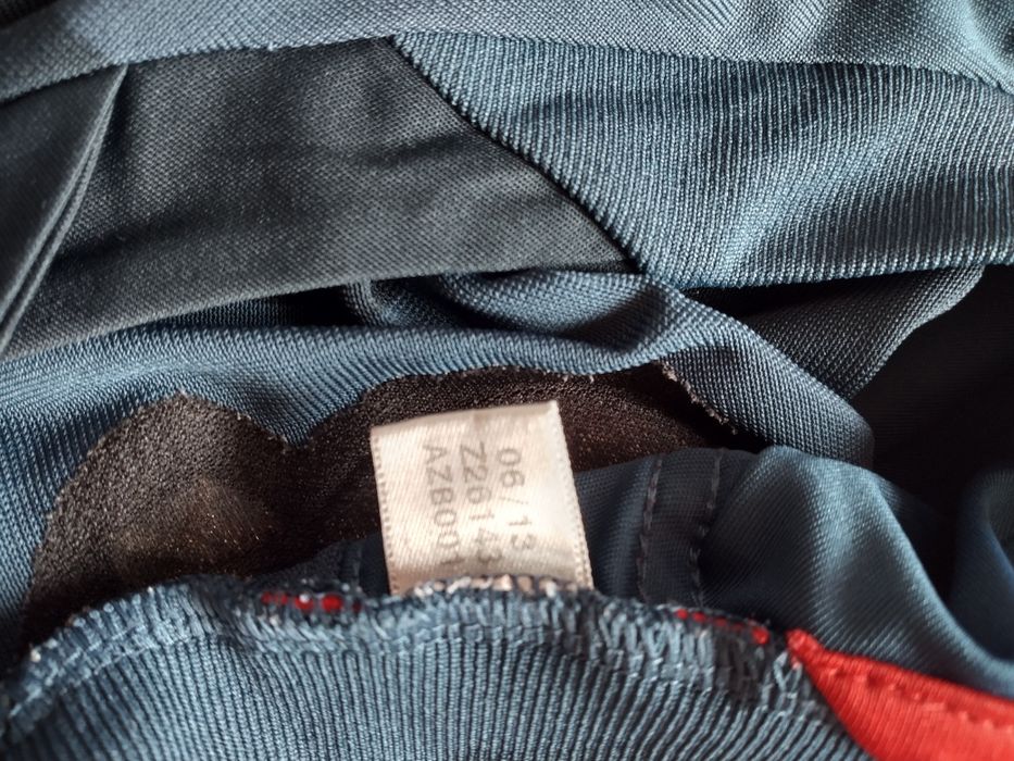 Tricouri Fotbal Germania: Bayern, Nurnberg

Stare: 9/10. Foarte