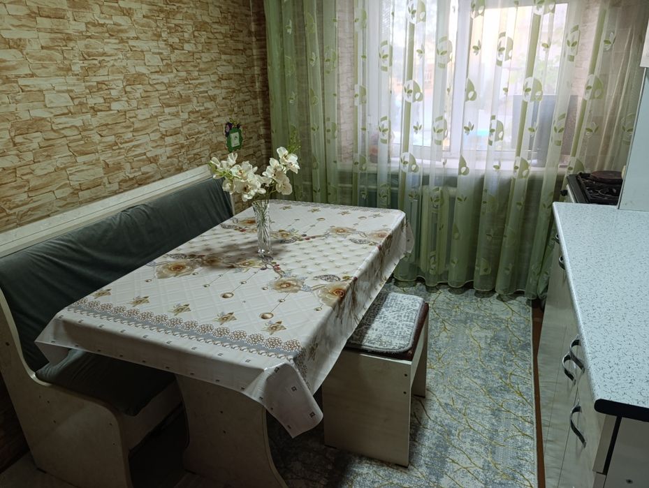 Квартира находится в центре города Регистане