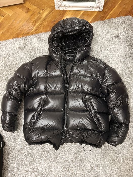 Zara черно яке.