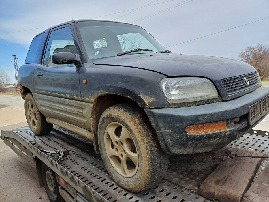 Тойота Рав 4 2.0 129к.с. На части