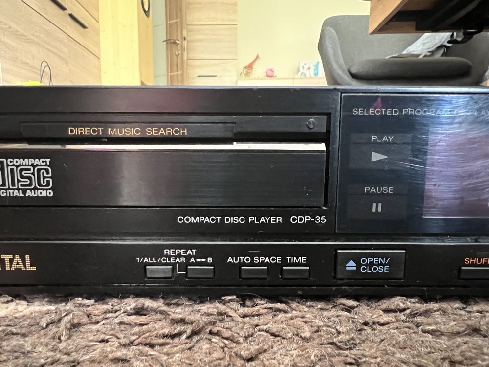 Sony cd player CDP-35