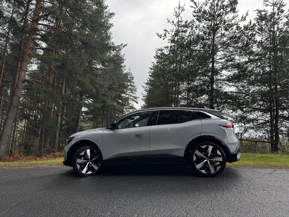 Renault Megane E-tech techno super charge