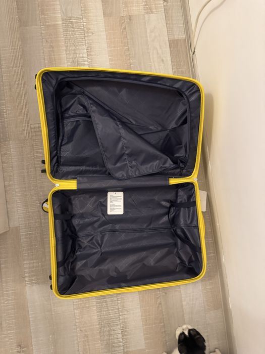 troler galben hard case nou