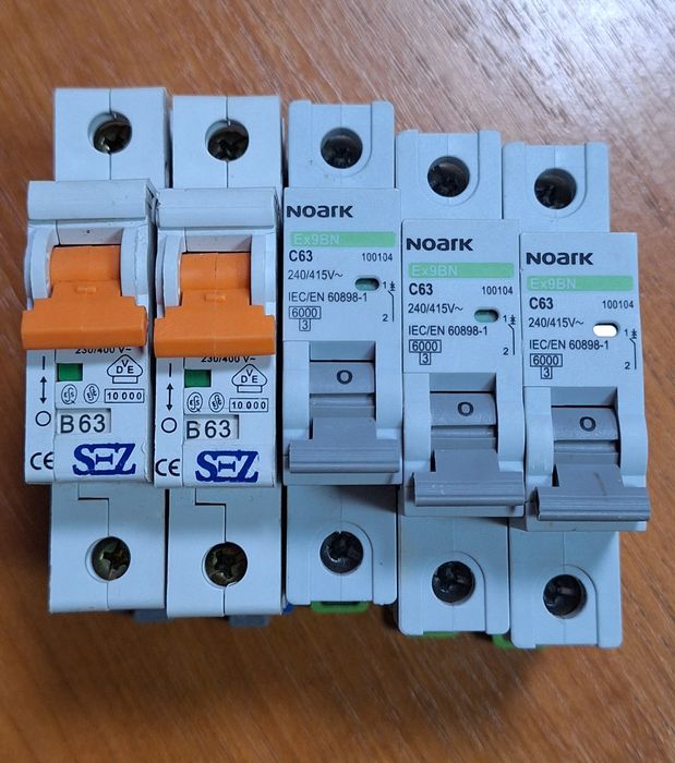 Автоматични прекъсвачи бушони