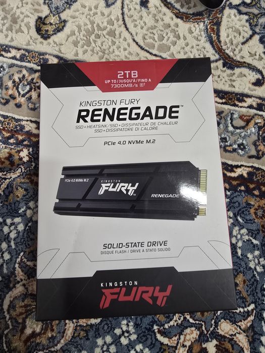 SSD накопитель 2 TB Kingston Fury Renegade (SFYRDK/2000G), M.2, PCIe 4