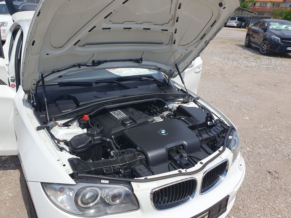 BMW 118i перфектен