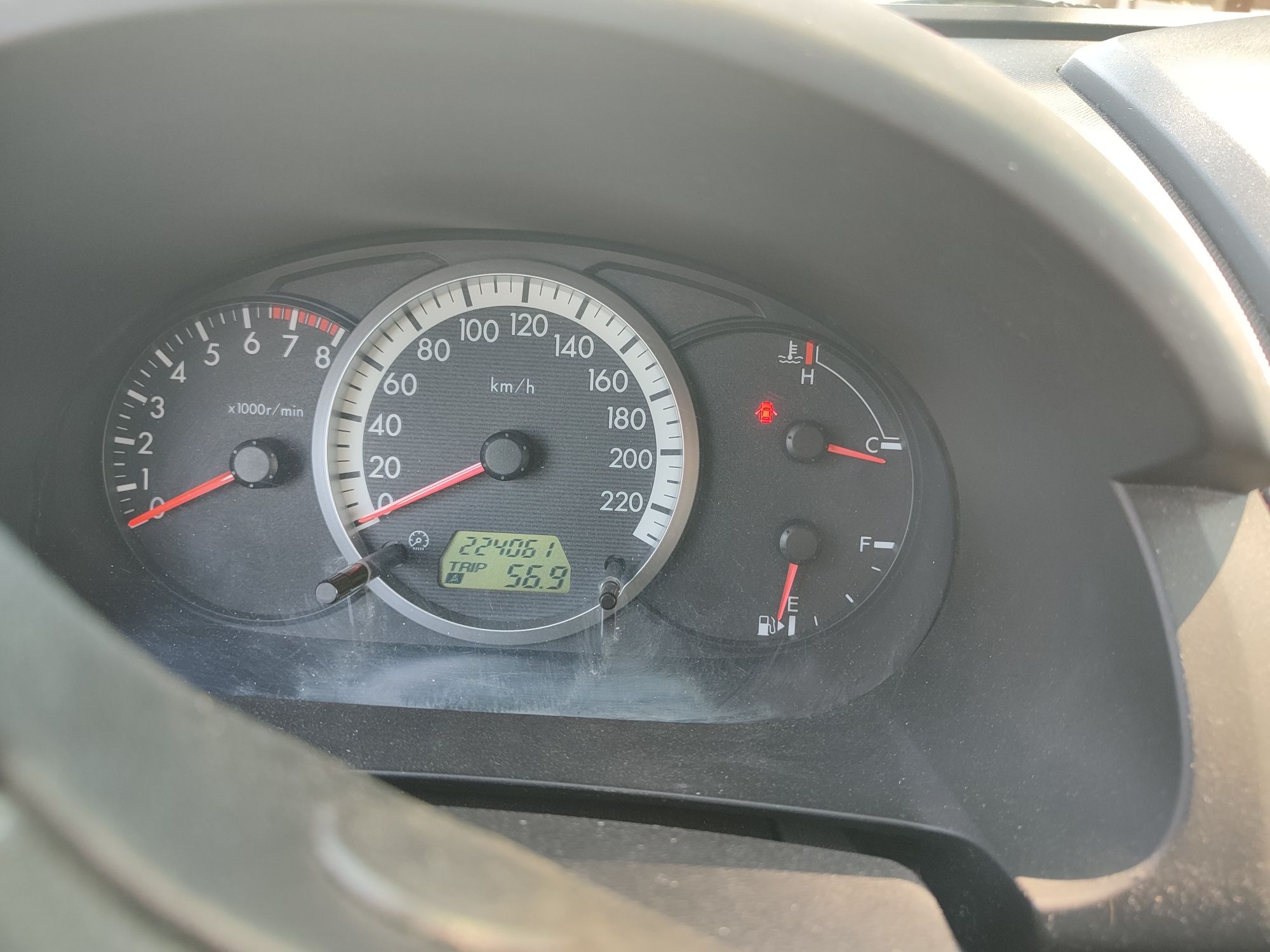 Vând Mazda 5 cu 7 locuri