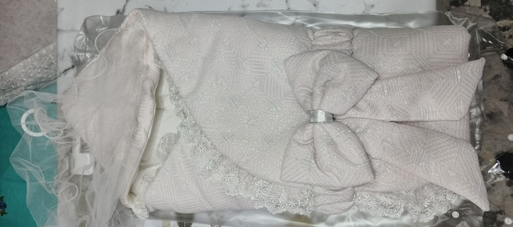 Продается конверт для выписки с роддома