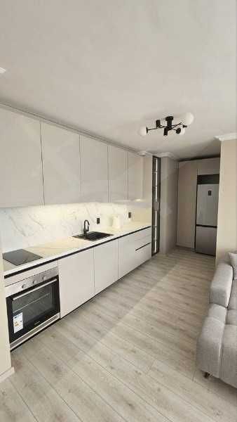 Продава се Двустаен апартамент в Пловдив, Кършияка - 80 кв.м за 2000 €/кв.м - Снимка #2