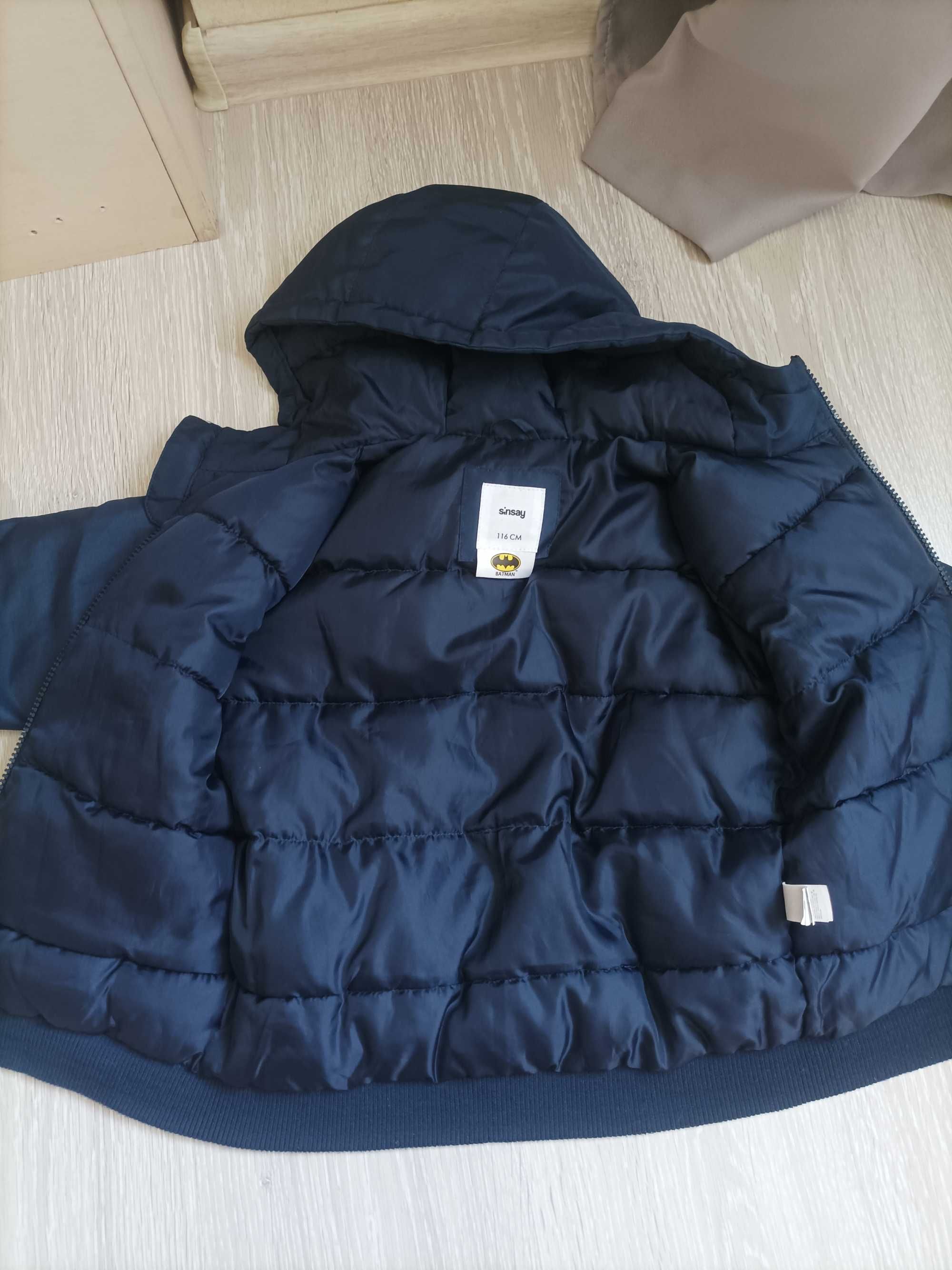Демисезонная куртка для мальчика 110-116