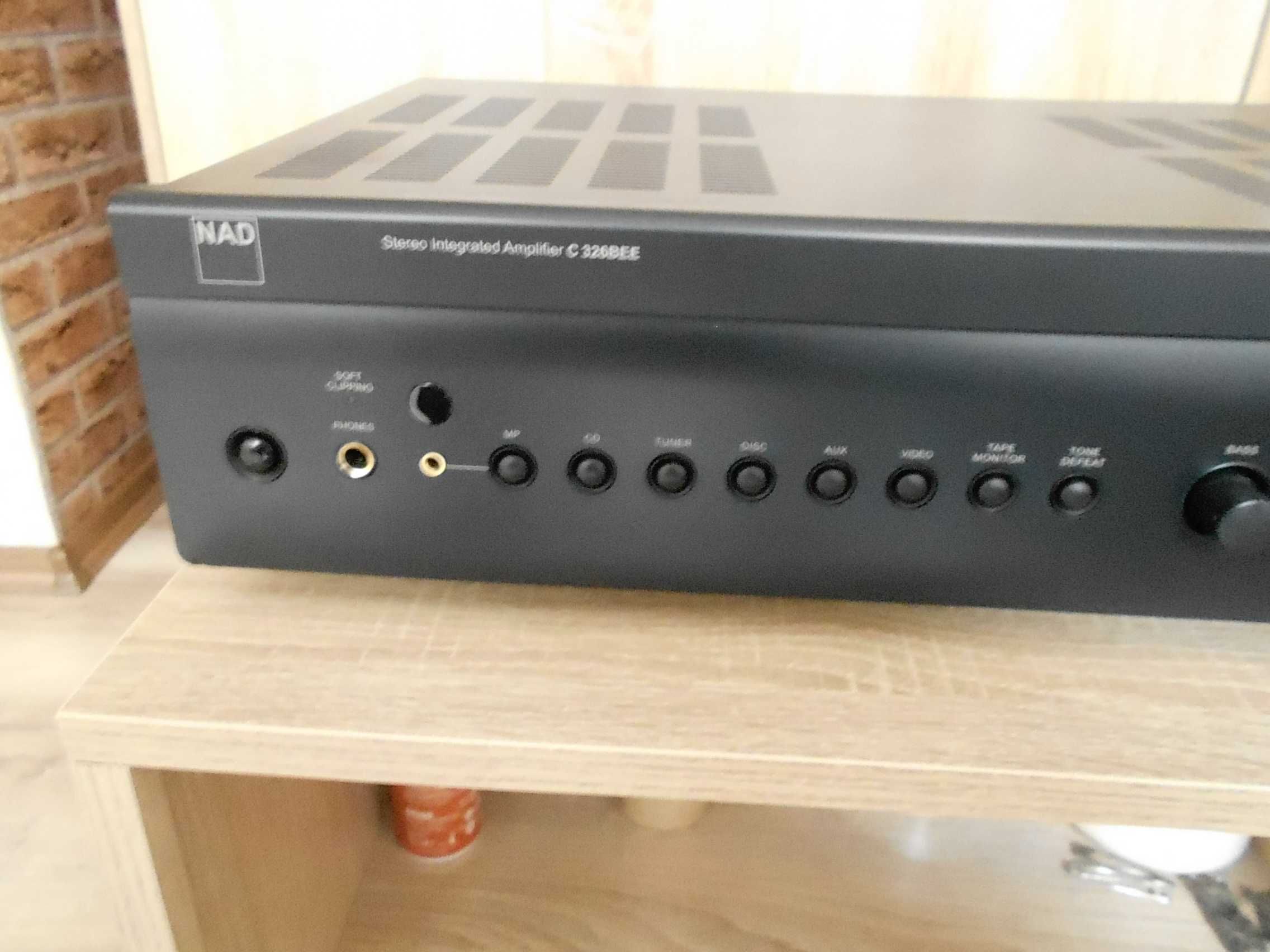 Усилвател NAD C 326 BEE