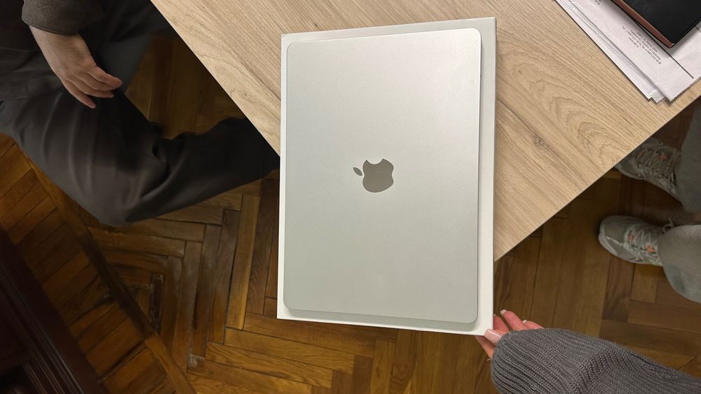 Macbook Air M2 512GB SSD б/у в идеальном состоянии