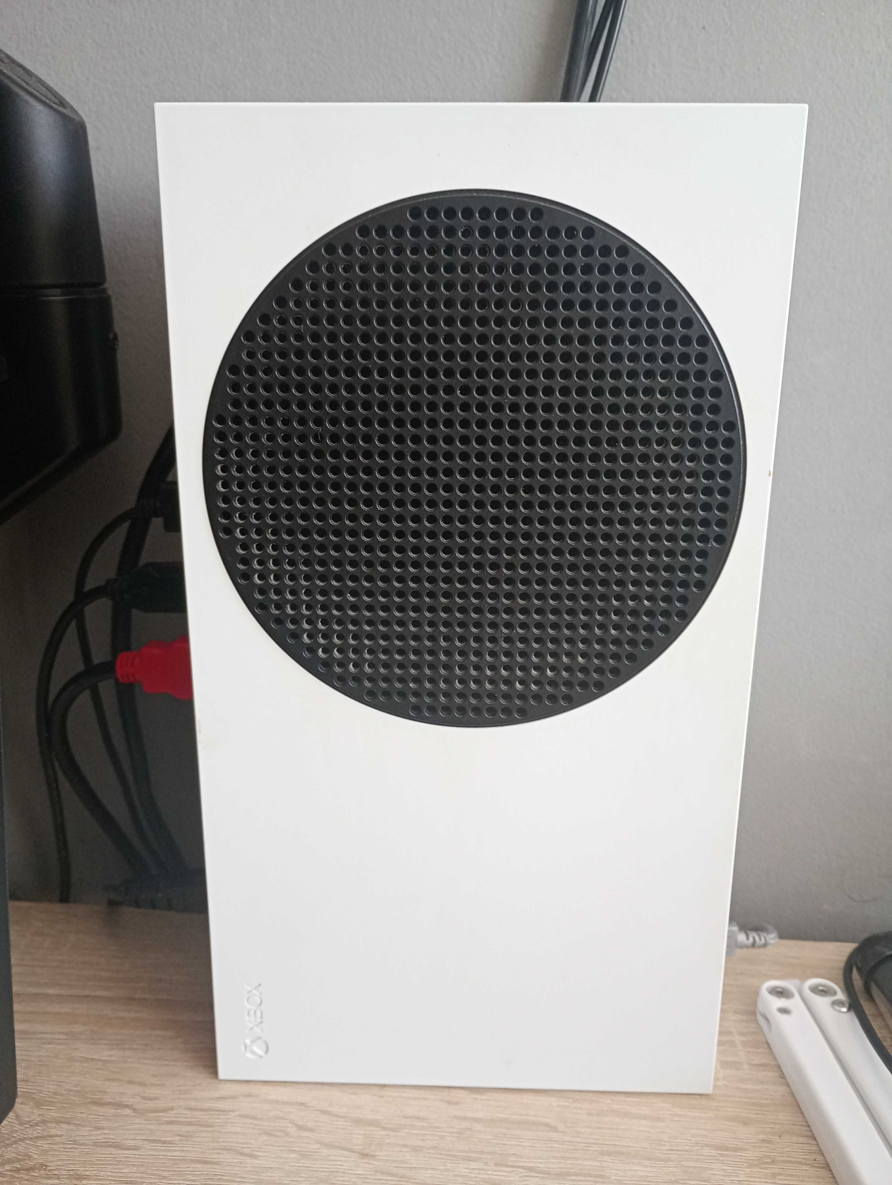 Xbox series s с 1 джойстик