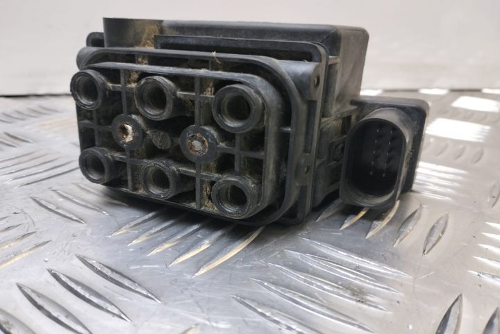 Modul Valva suspensie aer 15152400052 / 4e0616014 Audi A8 D3/4E