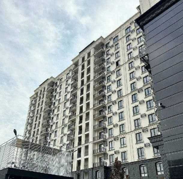 ПРОДАЖА КВАРТИРЫ!2х комнатная,60м2,КОРОБКА,ЖК Шошкент Ш.Руставели США