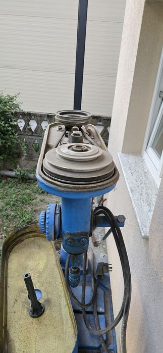 Mașină de găurit  trifazica