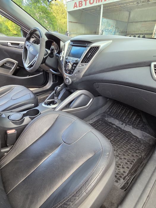 Hyundai Veloster - 14 500 лв.