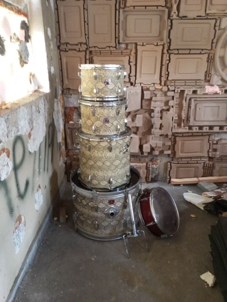 Продавам барабани Tama Swingstar