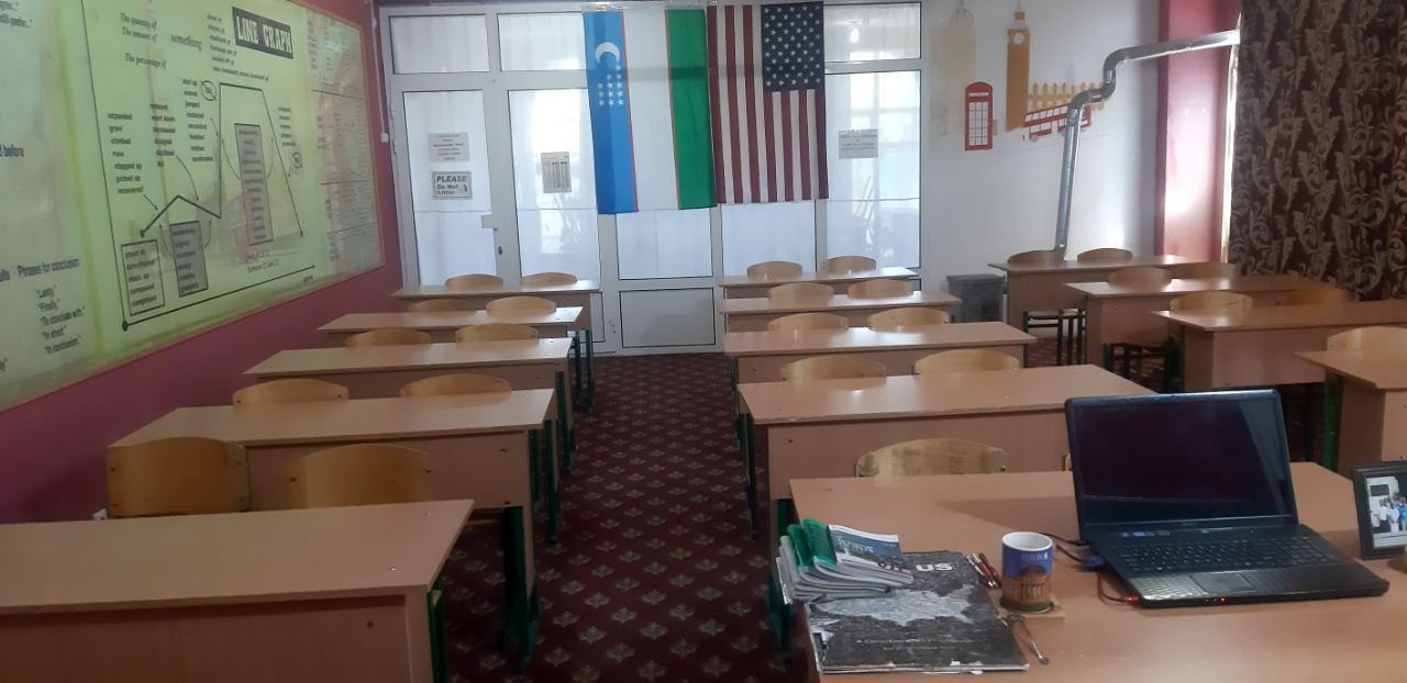 Oquv Markazi sotiladi jihozlari bilan.