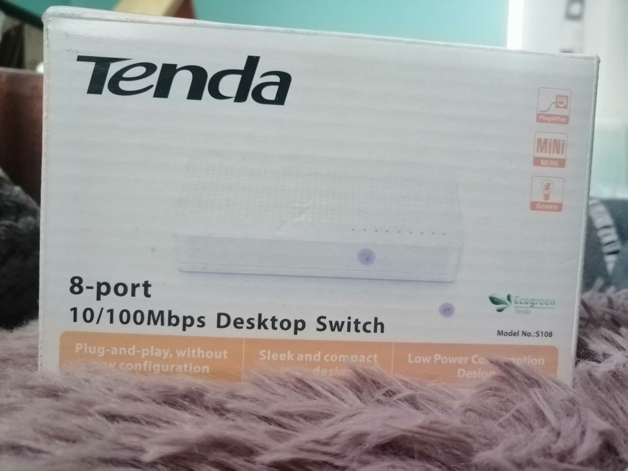 Суич Tenda S108, 8 порта 10/100 Mbps