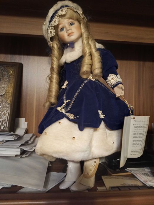 Порцеланова кукла Маргарет Лин