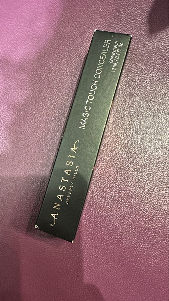 Anastasia Beverly Hills Magic Touch Concealer