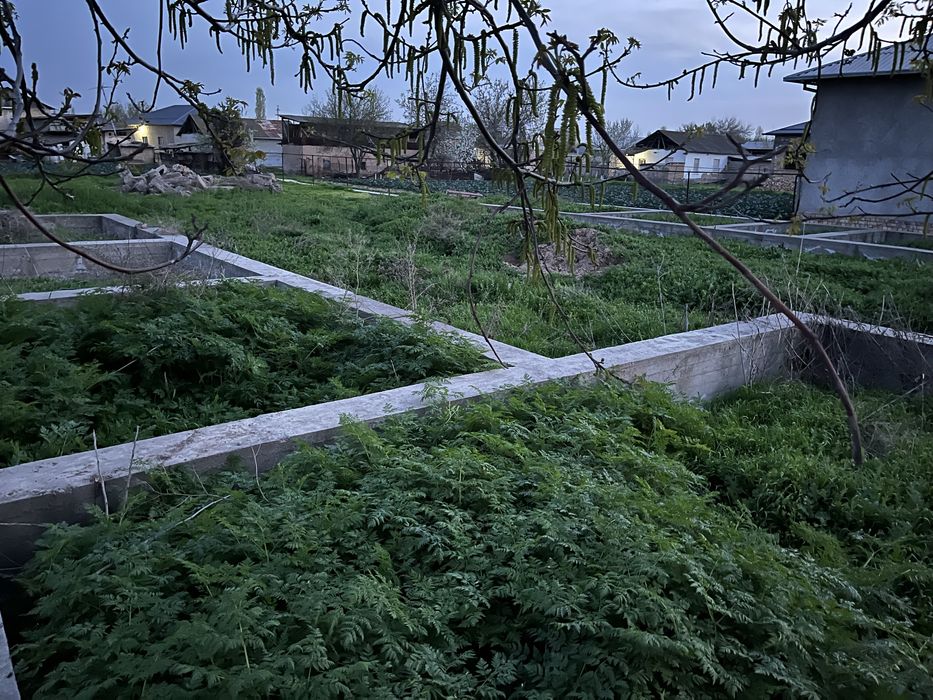 Uchastka yer sotiladi Nurafshon