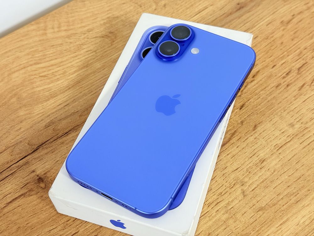 iPhone 16 Ultramarine перфектен!!!