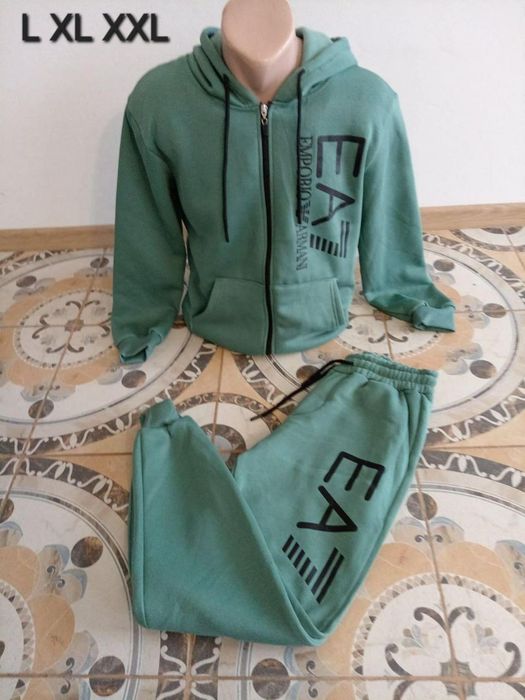 Trening bărbați model superb