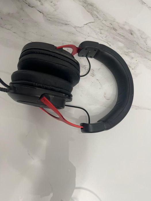 Игровые наушники Asus